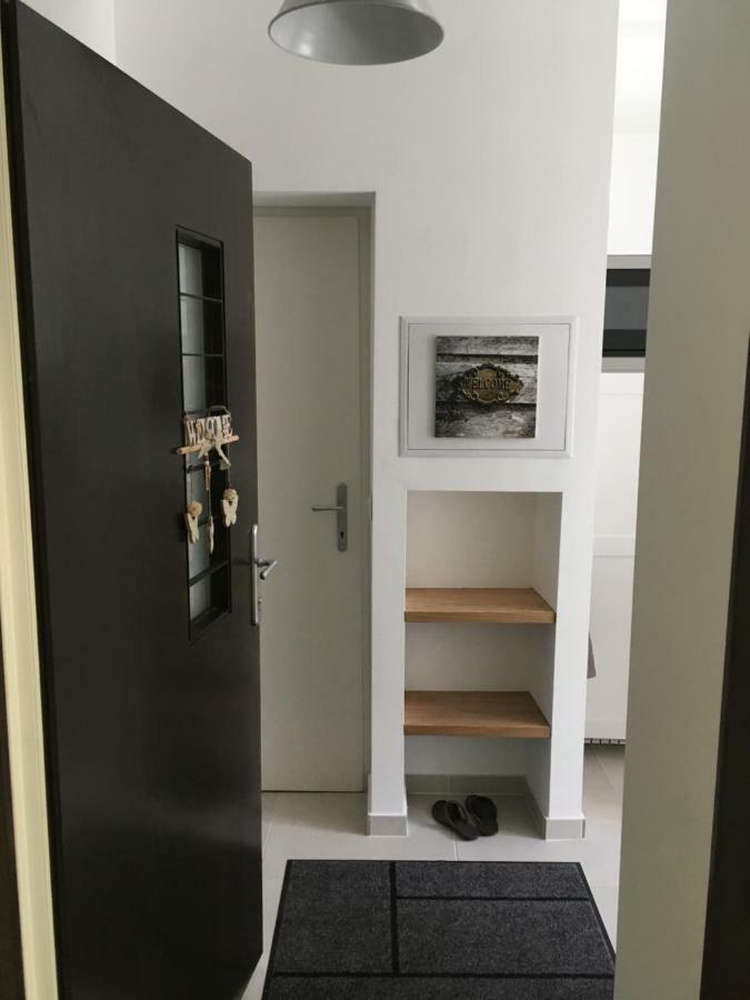 סופרון Enjoy Apartman מראה חיצוני תמונה